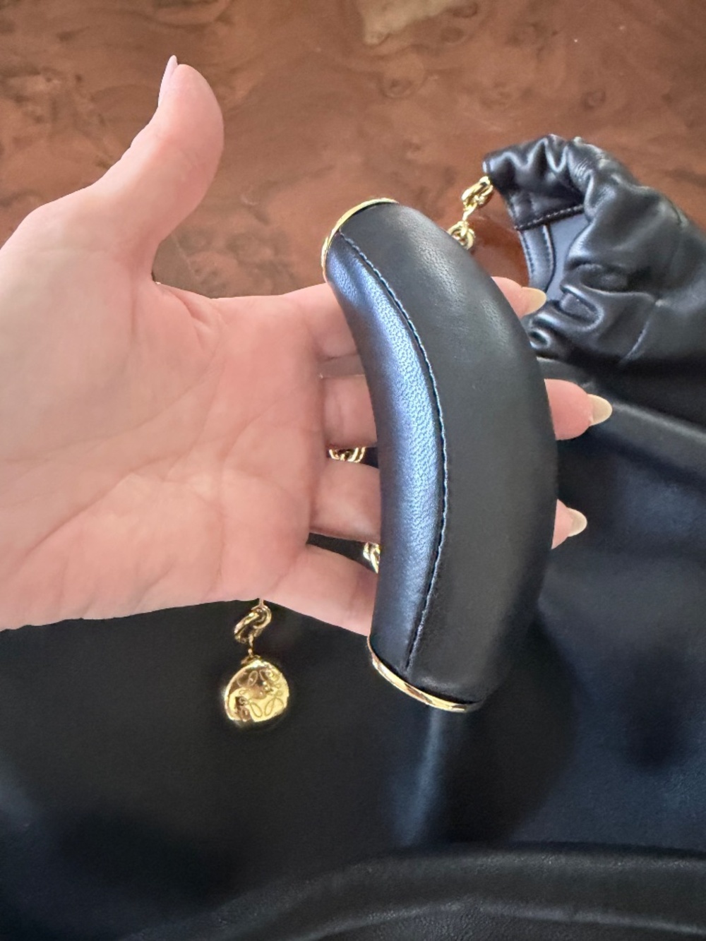 Loewe Squeeze Black - Picture 2 of 5